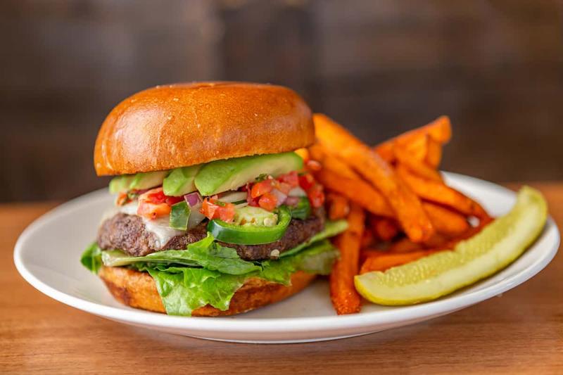 Kaloryczność jalapeno burgera