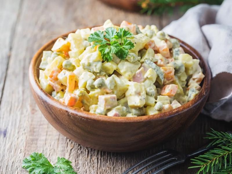 Mrożenie sałatek z majonezem – co warto wiedzieć przed podjęciem decyzji?