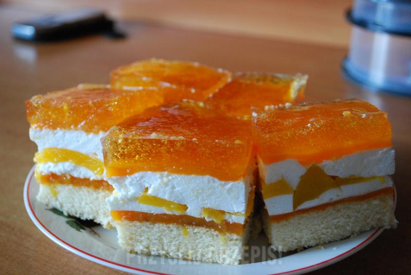 Brzoskwinie z puszki