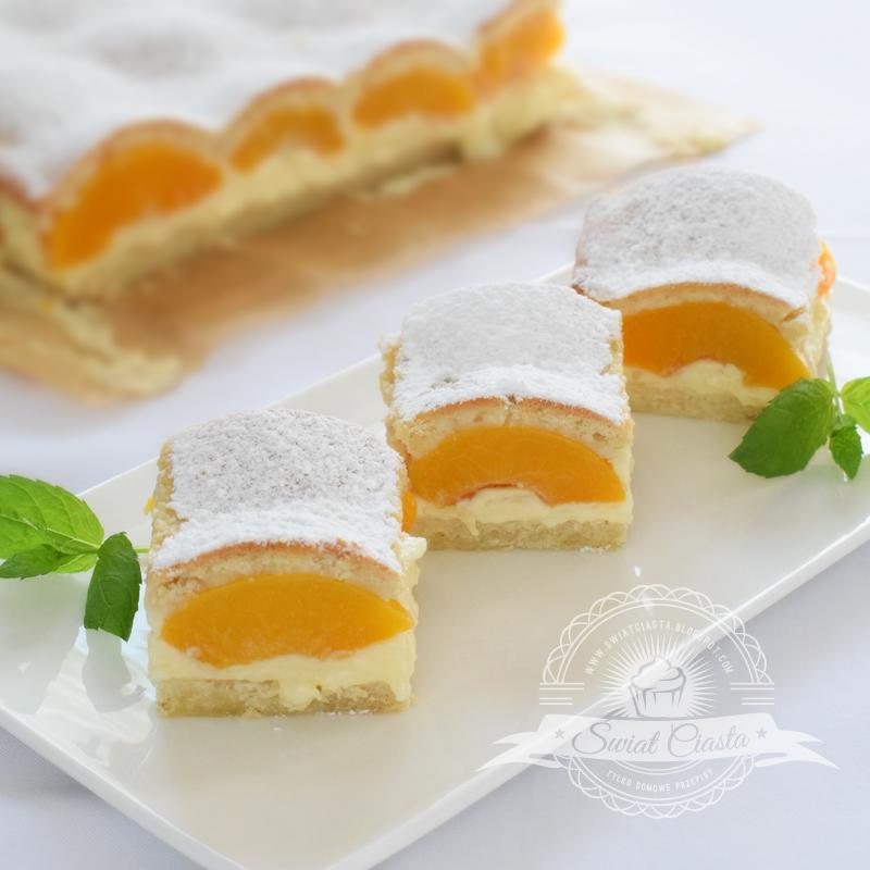 Ciasto z brzoskwiniami