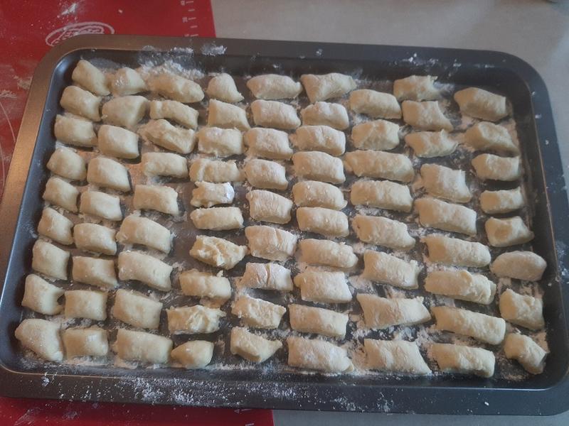 Jak prawidłowo mrozić kopytka? Sprawdzone sposoby na ich dłuższe przechowywanie