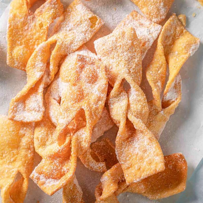 Odkryj idealne ciasto na chrusty: łatwy przepis na pyszne faworki w Twoim domu