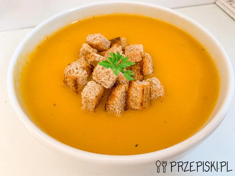 Kreatywne dodatki do zupy dyniowej