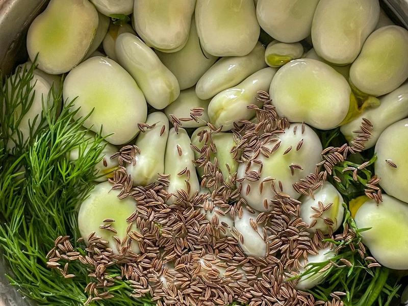 Gotowanie mrożonego bobu