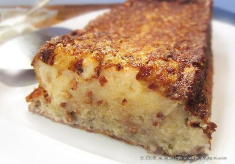 Pyszna babka z kaszy gryczanej z suszonymi pomidorami i aromatycznymi ziołami