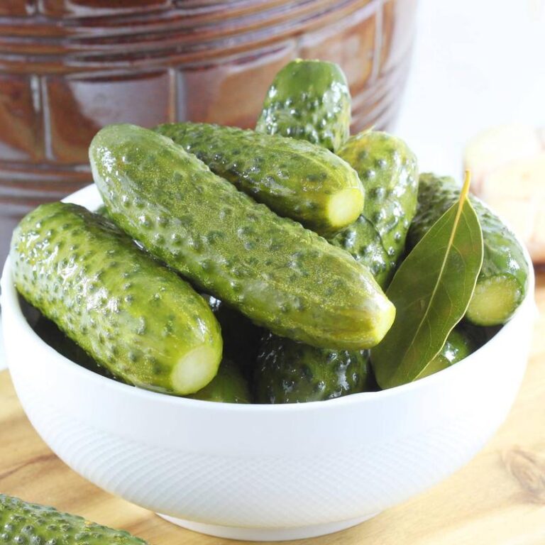 Szybki przepis na ogórki małosolne, które możesz cieszyć się już jutro