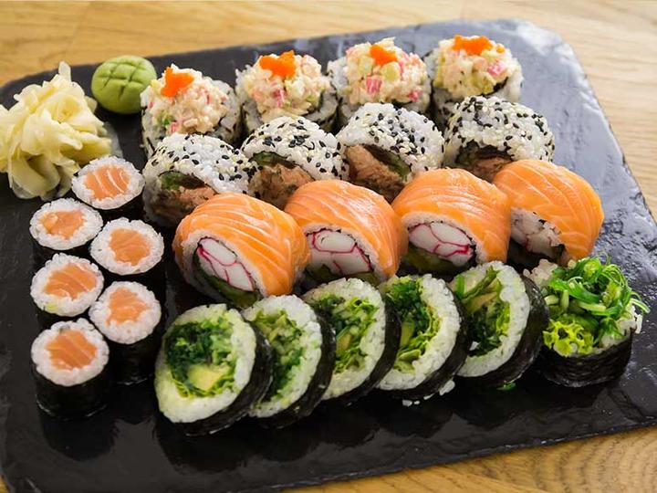 Idealny zestaw sushi dla dwojga – porady i propozycje na smakowity wieczór