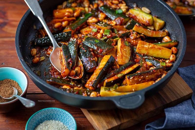 Zaskakujące i szybkie dania z cukinii, które przygotujesz w 30 minut