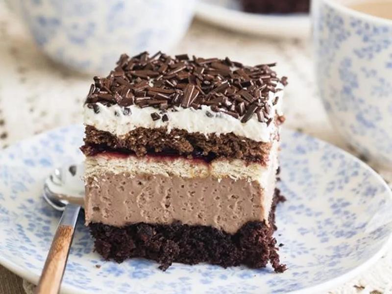 Przepisy na ciasta przekładane