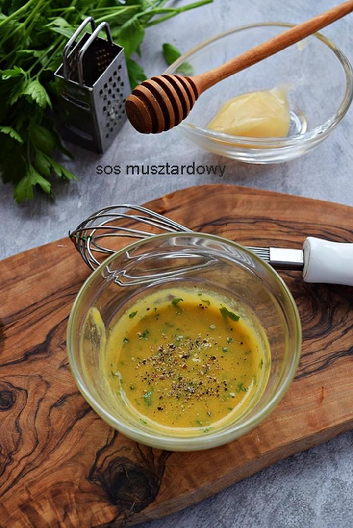 Dressingi do sałatki z kurczakiem