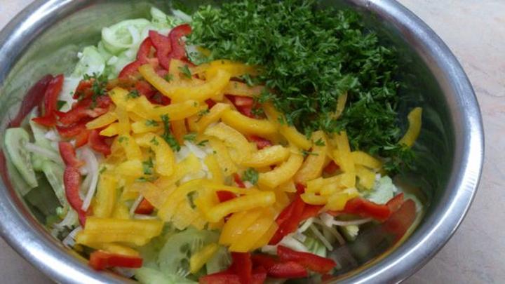 Efektowne podanie sałatki