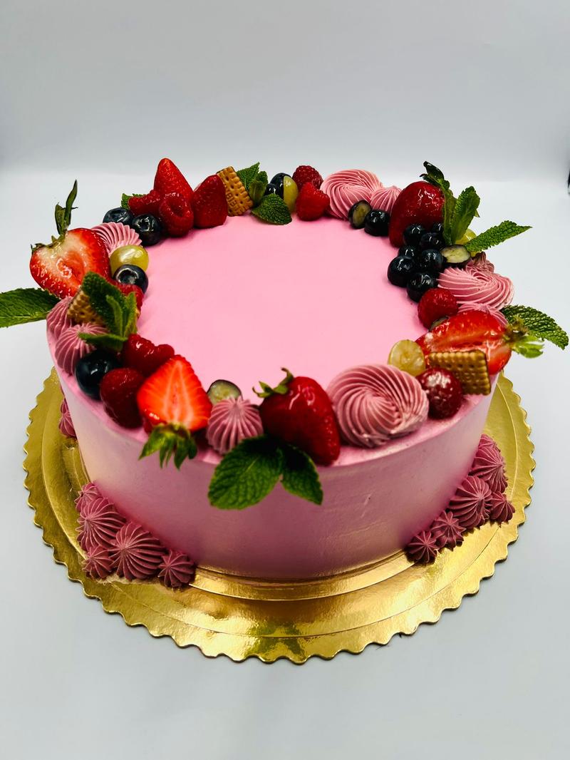 Letnie torty na przyjęcia