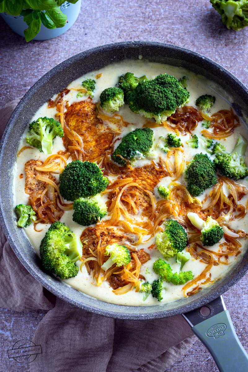 Sos serowo-śmietanowy do obiadu