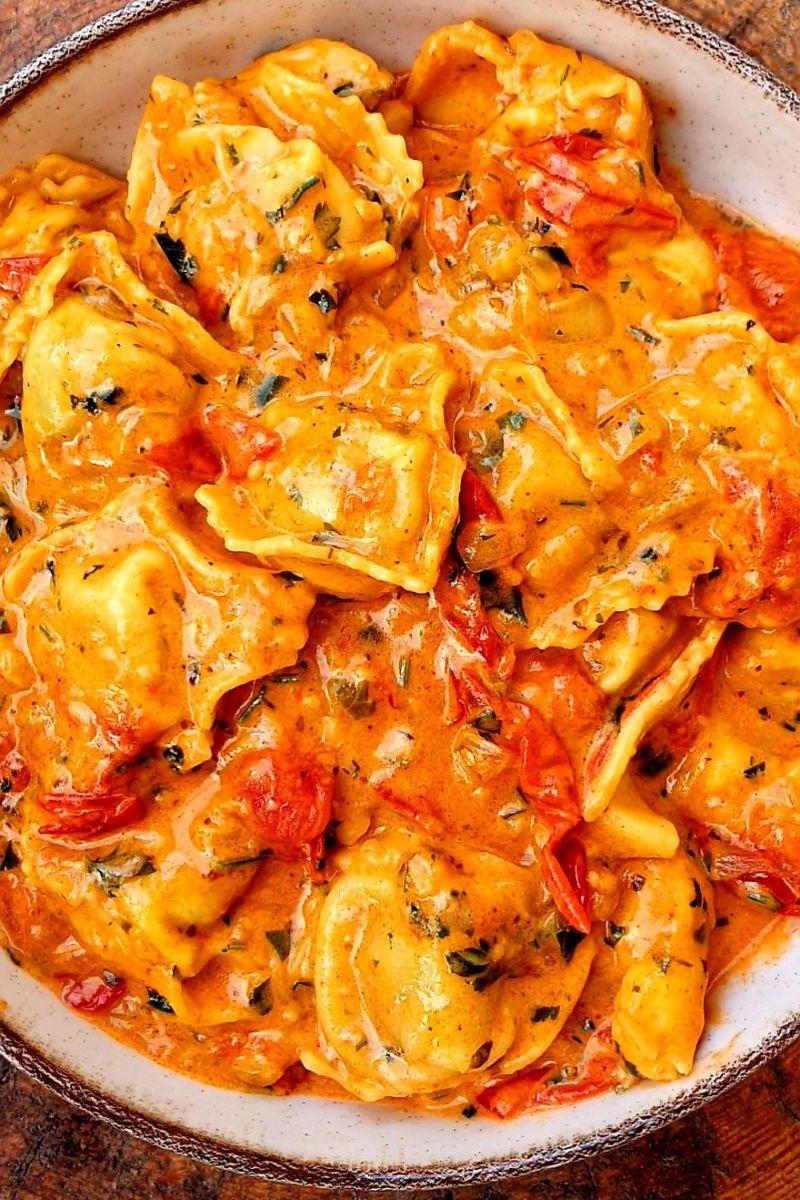 Tortellini w sosie śmietanowym