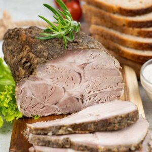 Pyszna karkówka długo pieczona – odkryj sekrety idealnego długiego pieczenia w niskiej temperaturze